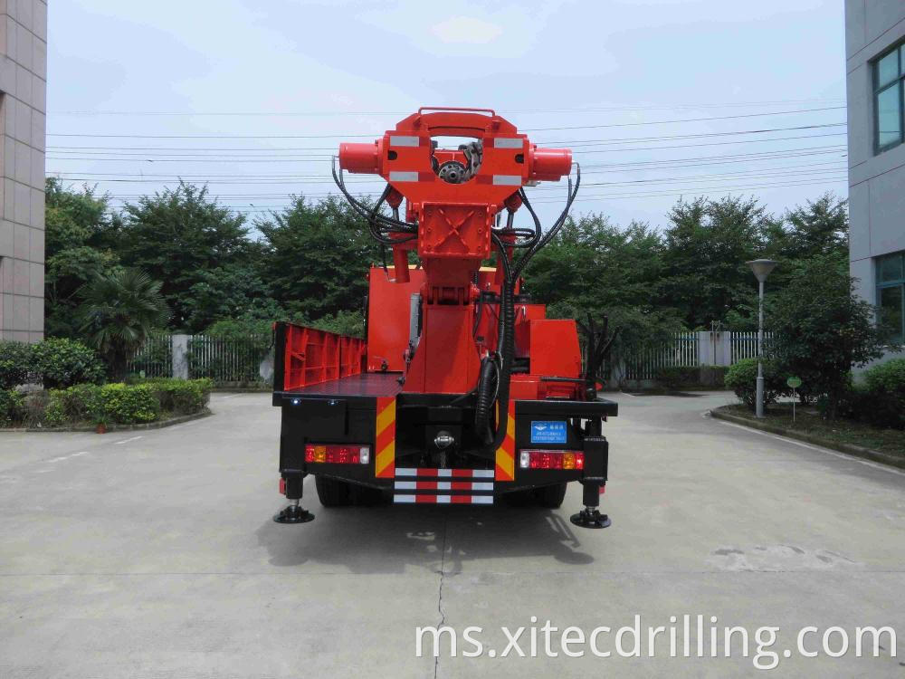Gc 350 Hydraulic Truck Mounted Drilling Rig 3